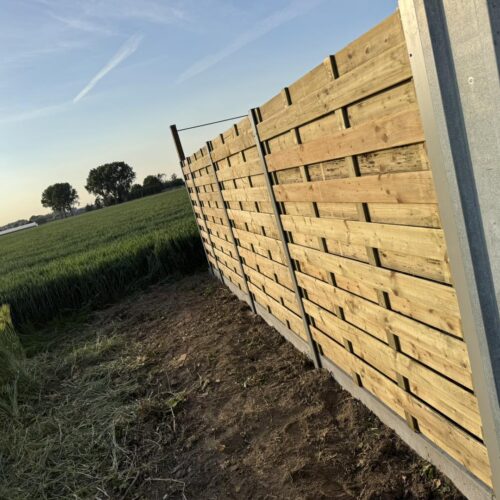 Plaatsen van eco 1 panelen te Boezinge