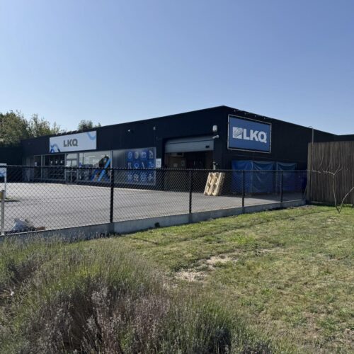 Leveren en plaatsen van zwarte plasitor omheining te Diksmuide